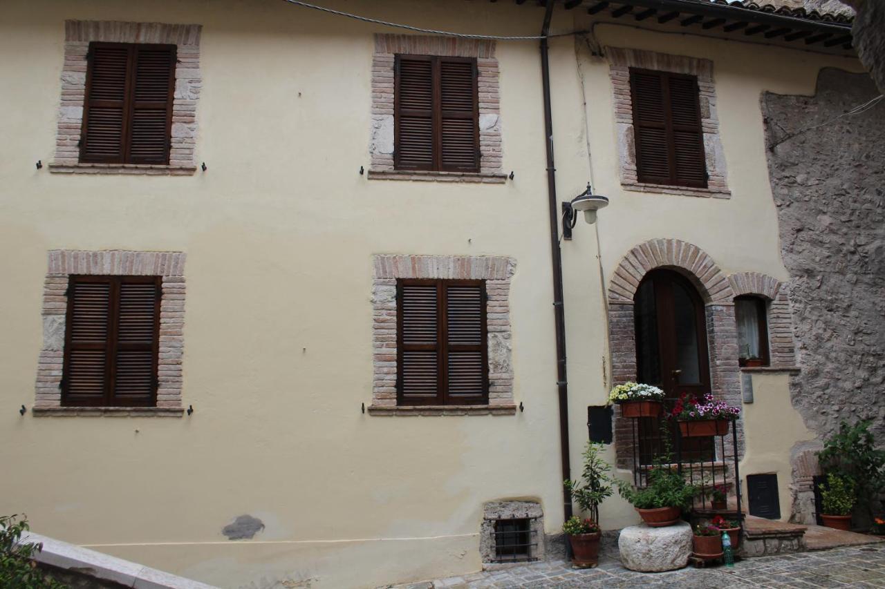 Il Castello Sul Lago Arrone Exterior foto