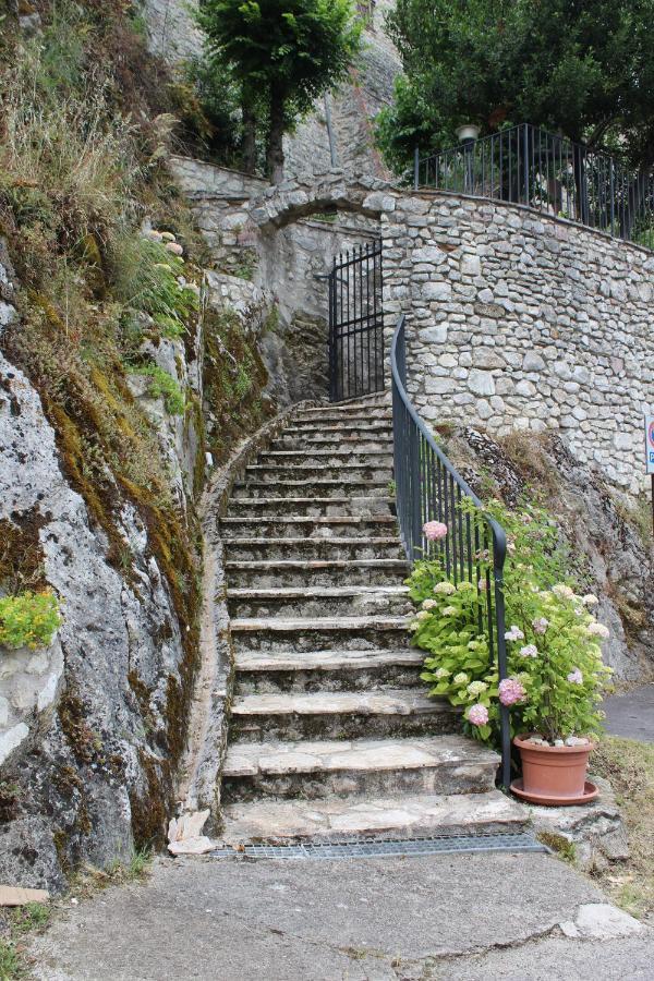 Il Castello Sul Lago Arrone Exterior foto